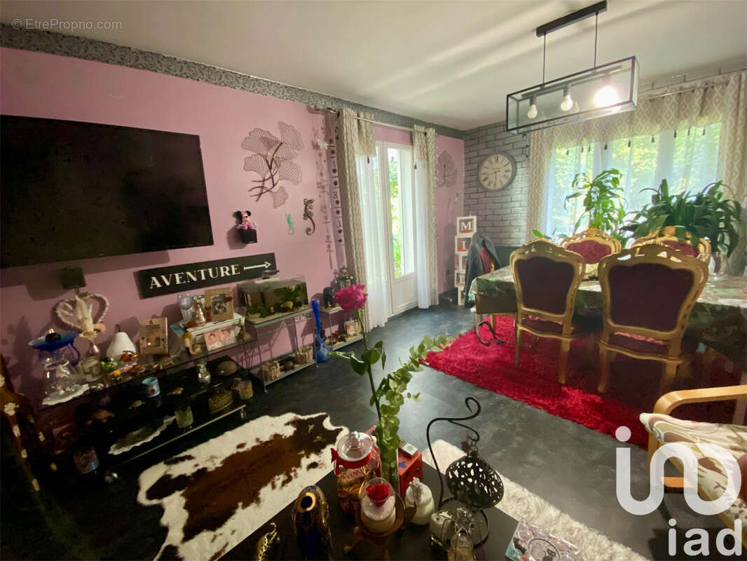 Photo 3 - Appartement à COMBS-LA-VILLE