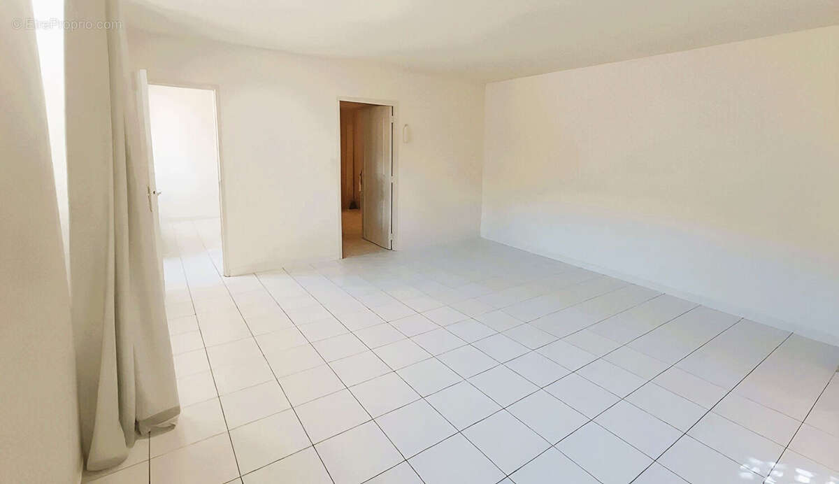 Appartement T2 de 65 m² avec parking / Résidence recherchée à Albi - photo 9