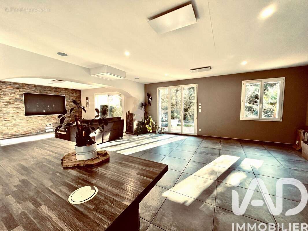 Photo 4 - Maison à NANS-LES-PINS