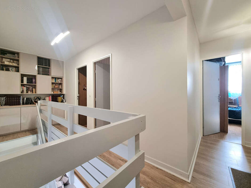 Appartement Fontenay Sous Bois 5 pièce(s) 108 m2 - photo 6