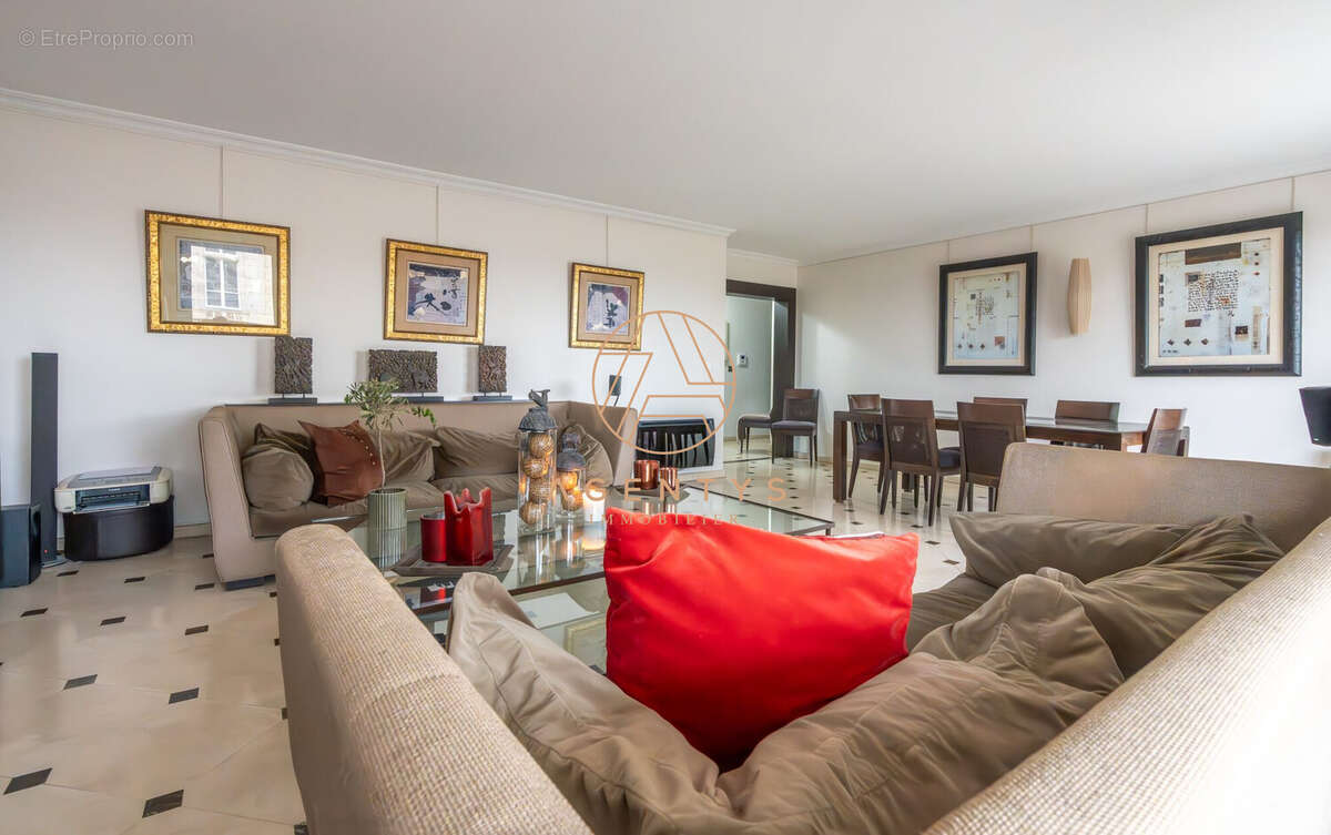 Appartement à LE PERREUX-SUR-MARNE