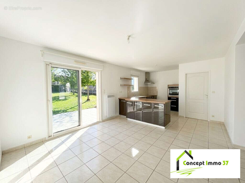 Maison à MONTLOUIS-SUR-LOIRE