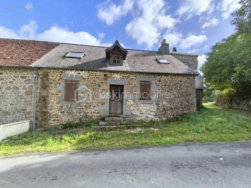 Maison à MAGNY-LE-DESERT
