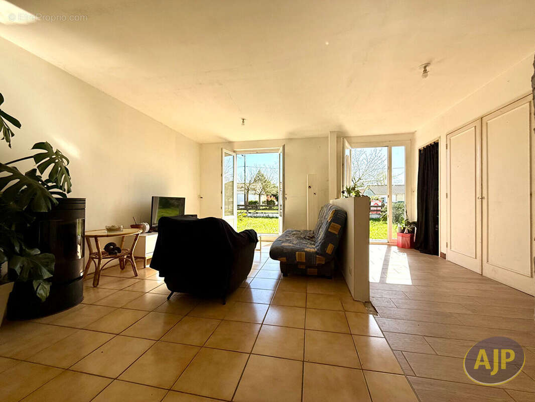 Maison  3 pièce(s) 87 m2 - photo 5