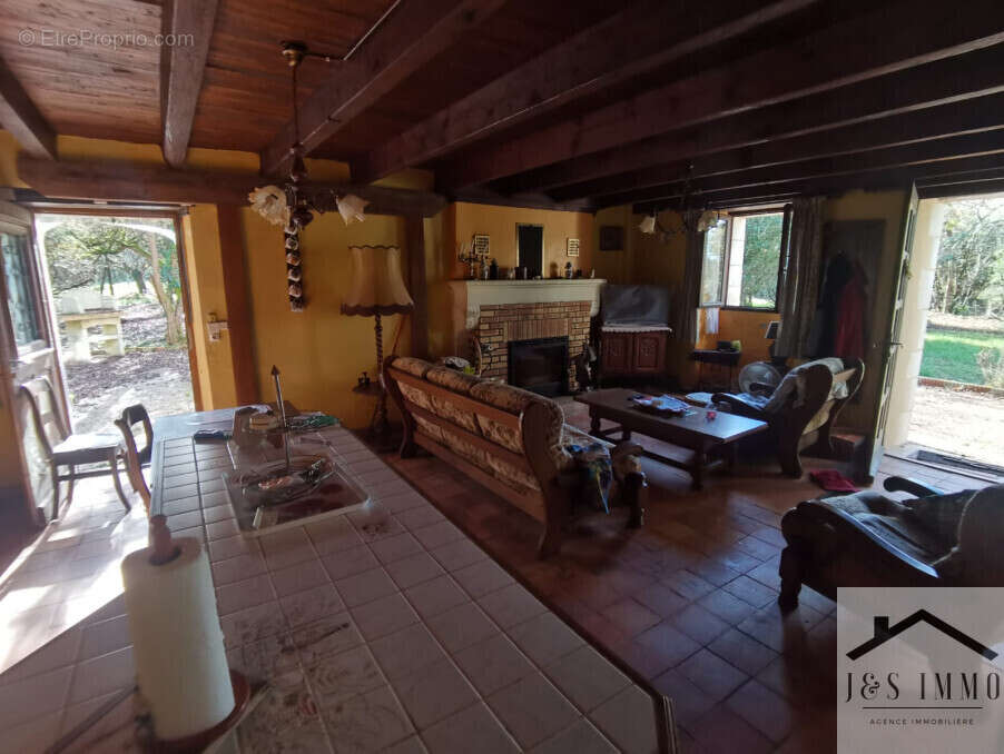 Maison à SAINT-CLAUD