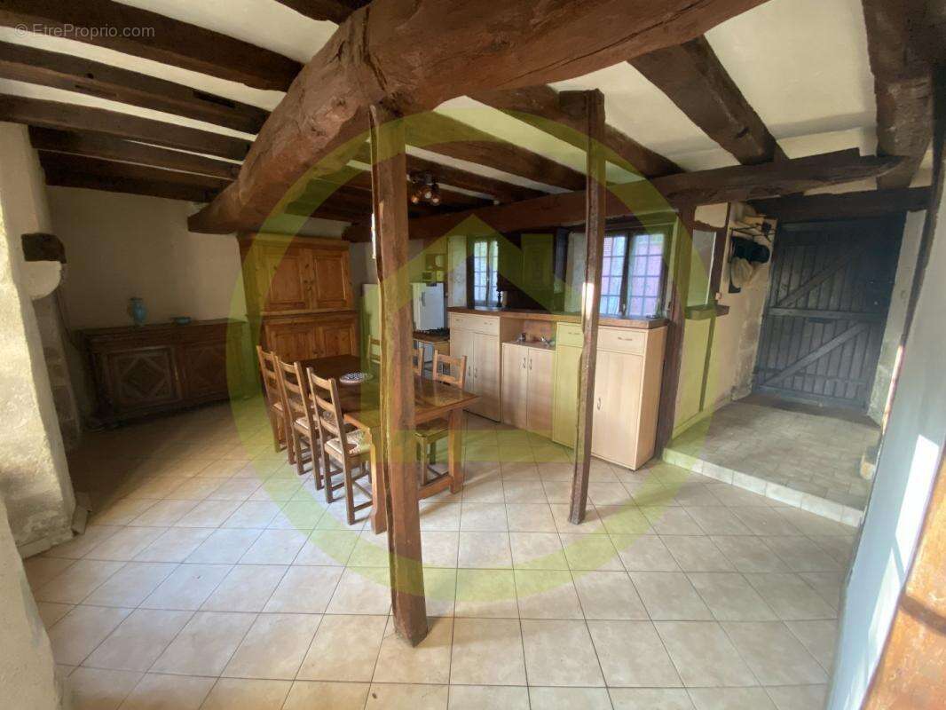 Maison 124 m² à Saint-Genest-D'ambiere  - photo 4