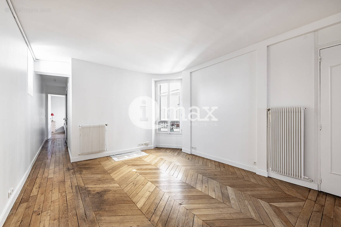 Appartement à LEVALLOIS-PERRET