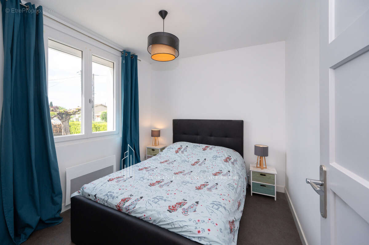 Appartement à BOURG-DE-PEAGE
