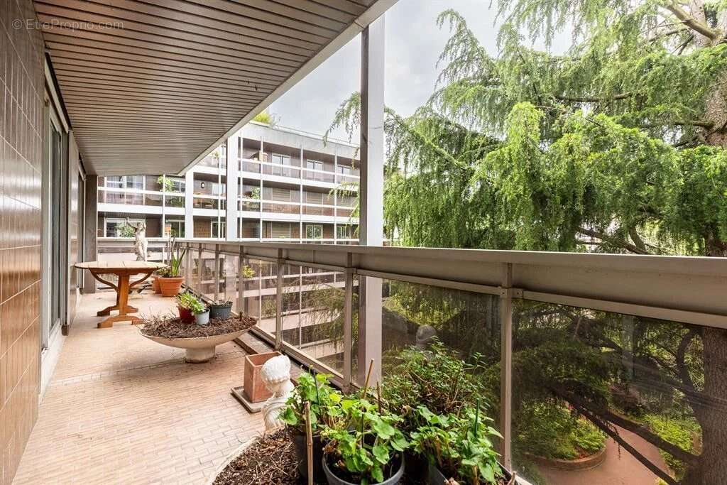 Appartement à PARIS-6E