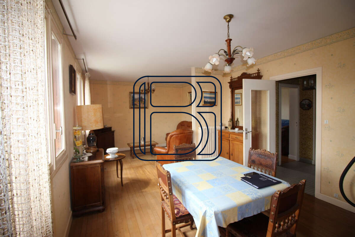 Maison à AMBERT
