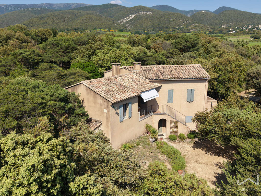 Nathalie sinard - en exclusivite - rousset les vignes - maison 107 m2 - 3 chambres - solarium - garage - pisci - photo 2