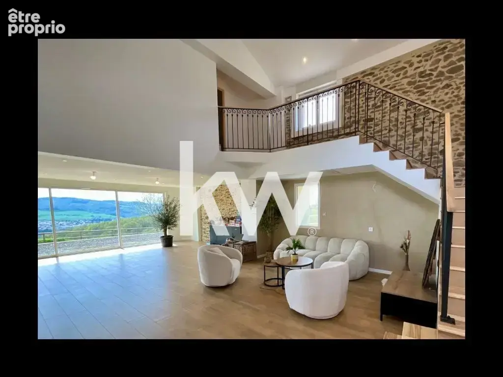 Maison 7 pièces 222 m² à vendre à Roche-La-Moliere (42230) - photo 5