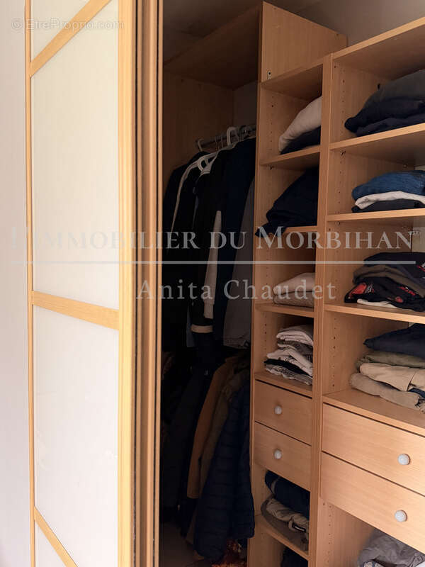 Maison familiale de 241 m2 -  90 m2 de garage - photo 11