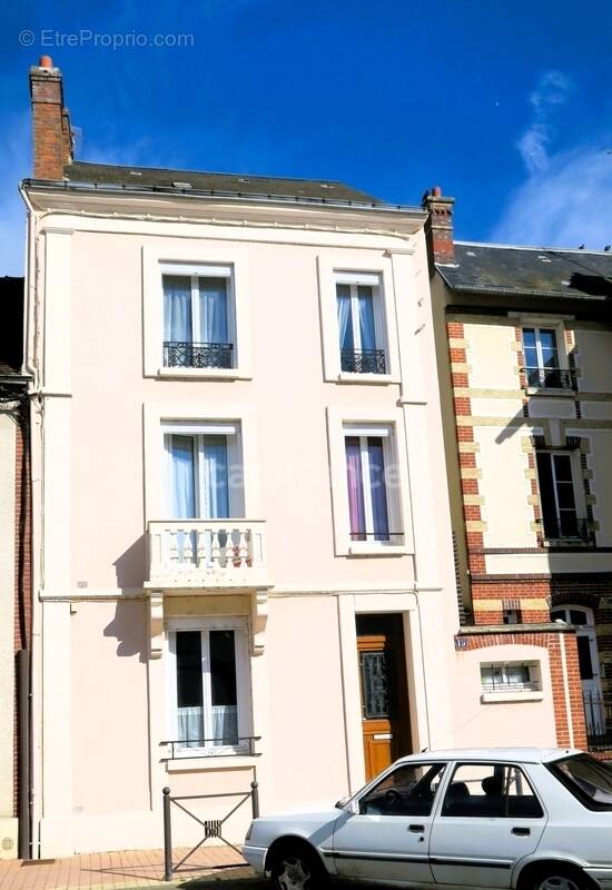 Maison à CLOYES-SUR-LE-LOIR