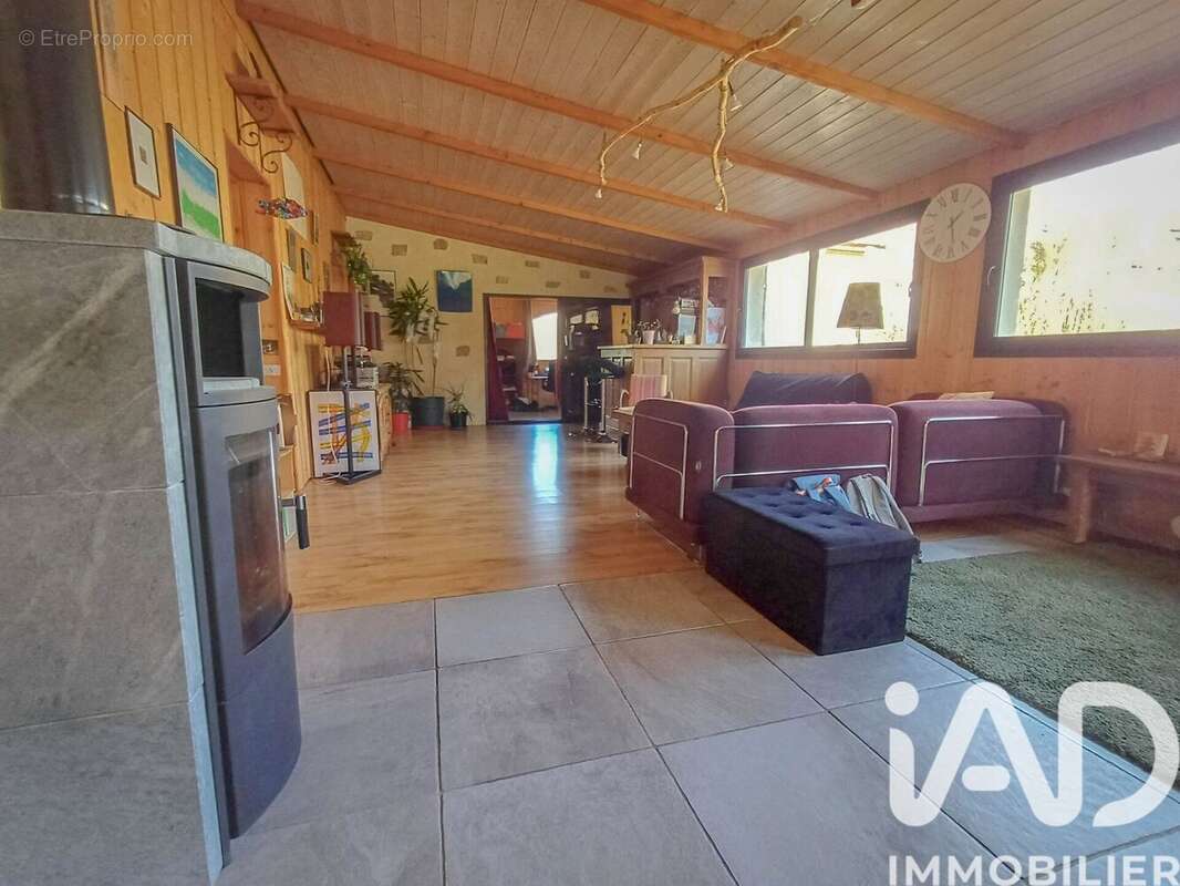 Maison 245 m² à Saint-Berain-Sur-Dheune  - photo 6