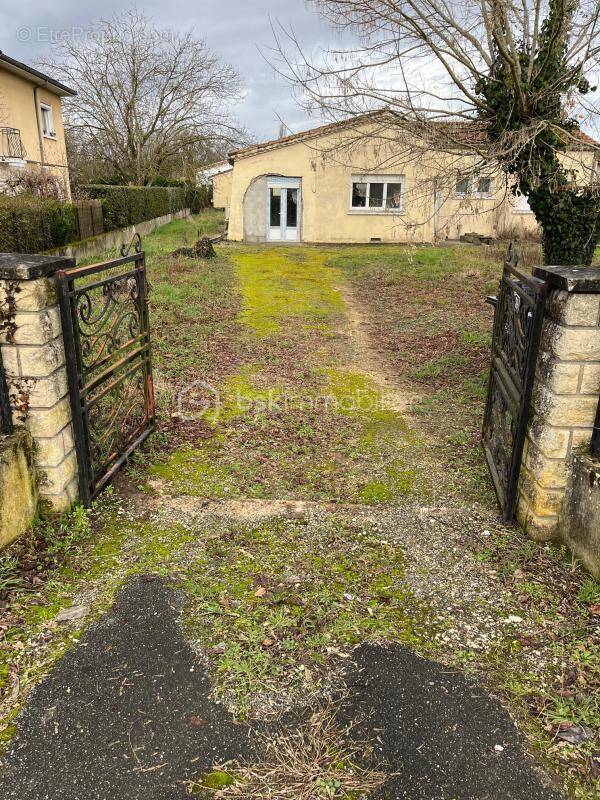 Maison à PRIGONRIEUX