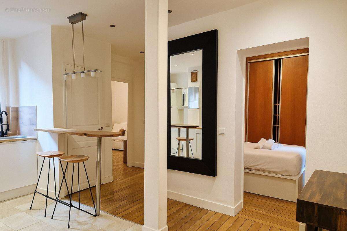 Appartement à PARIS-15E