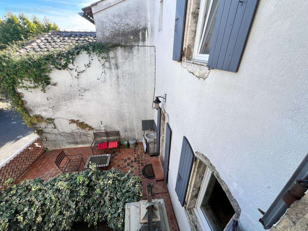 Maison à VALLON-PONT-D'ARC