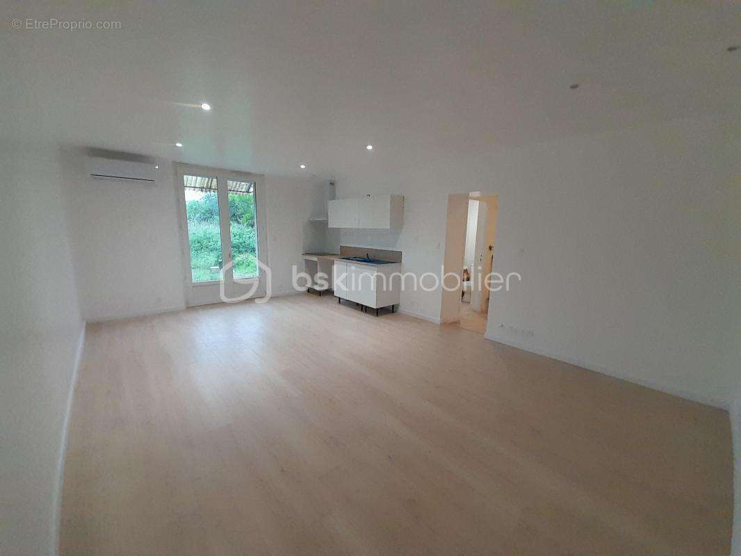 Maison à CASTELSARRASIN