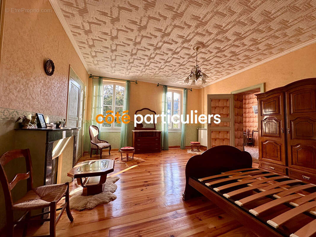 Propriété avec Maison de maÎtre et grange - photo 4
