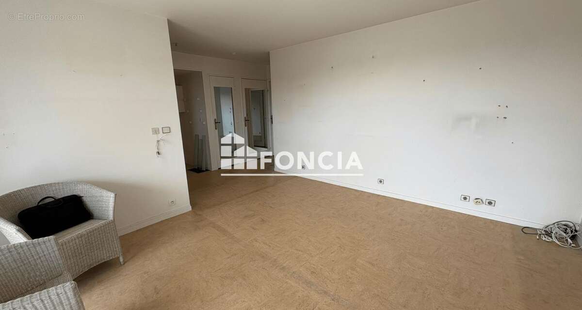Appartement à MONT-SAINT-AIGNAN