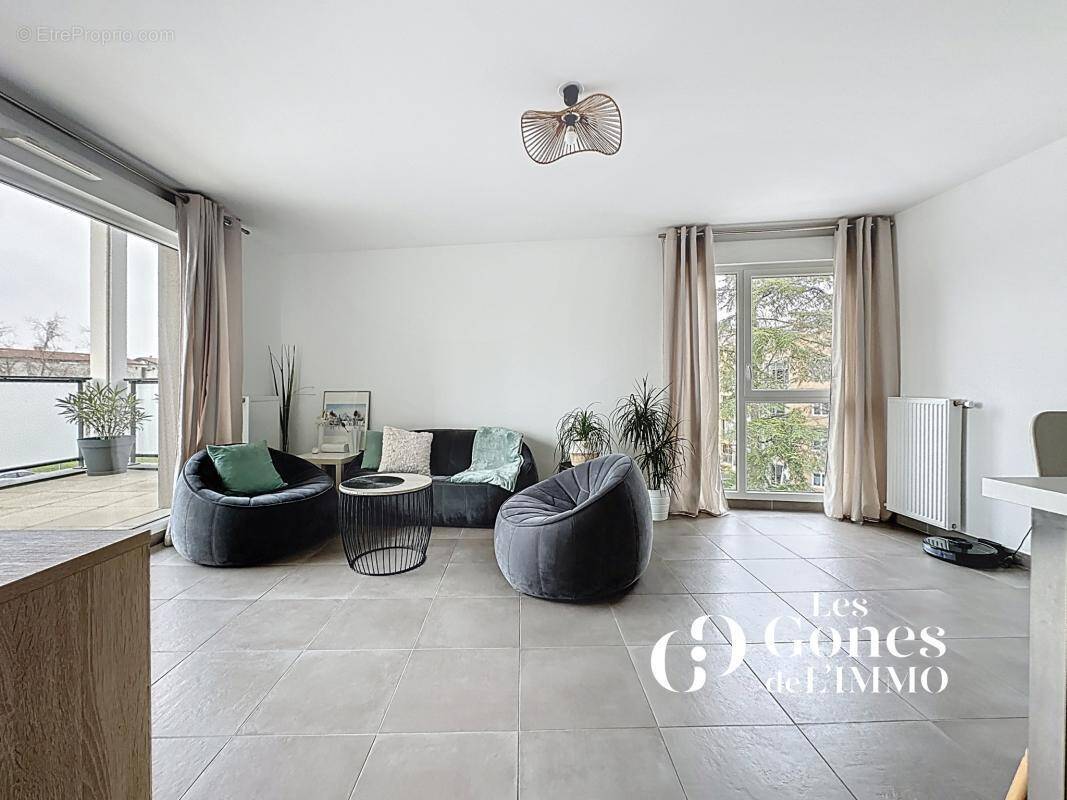 Appartement à CRAPONNE