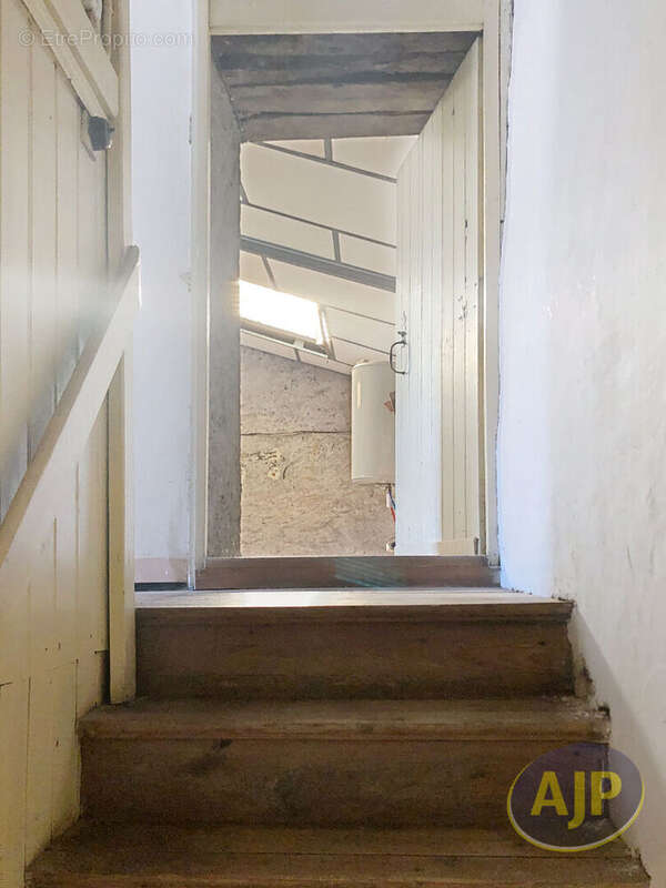 Maison à SAINT-LEGER-SOUS-CHOLET