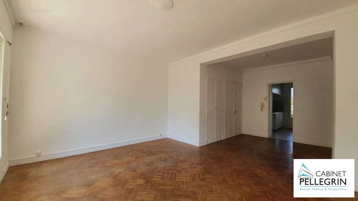 Appartement à MARSEILLE-8E