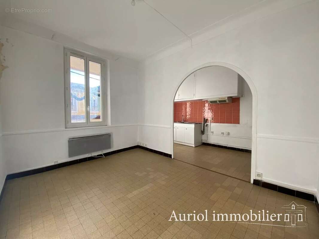 Appartement à AURIOL