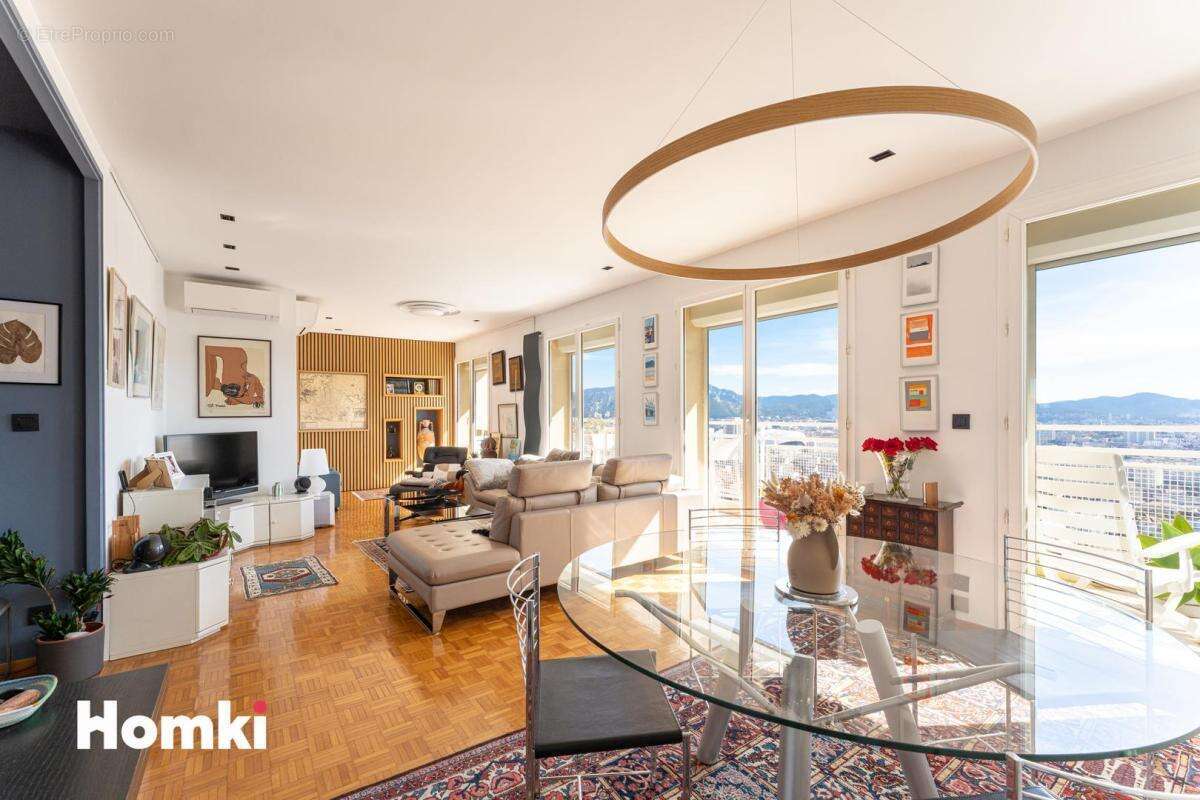 Appartement à MARSEILLE-8E