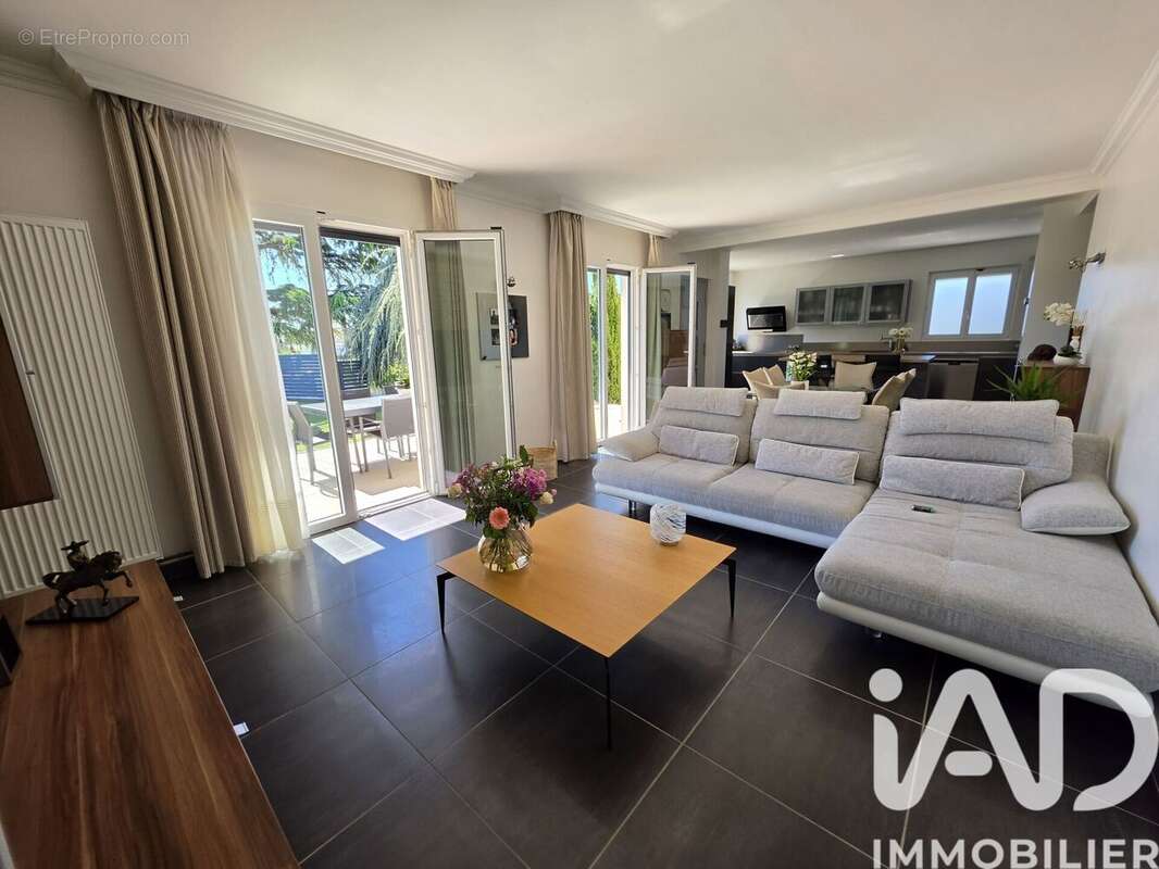 Photo 2 - Maison à SARAN