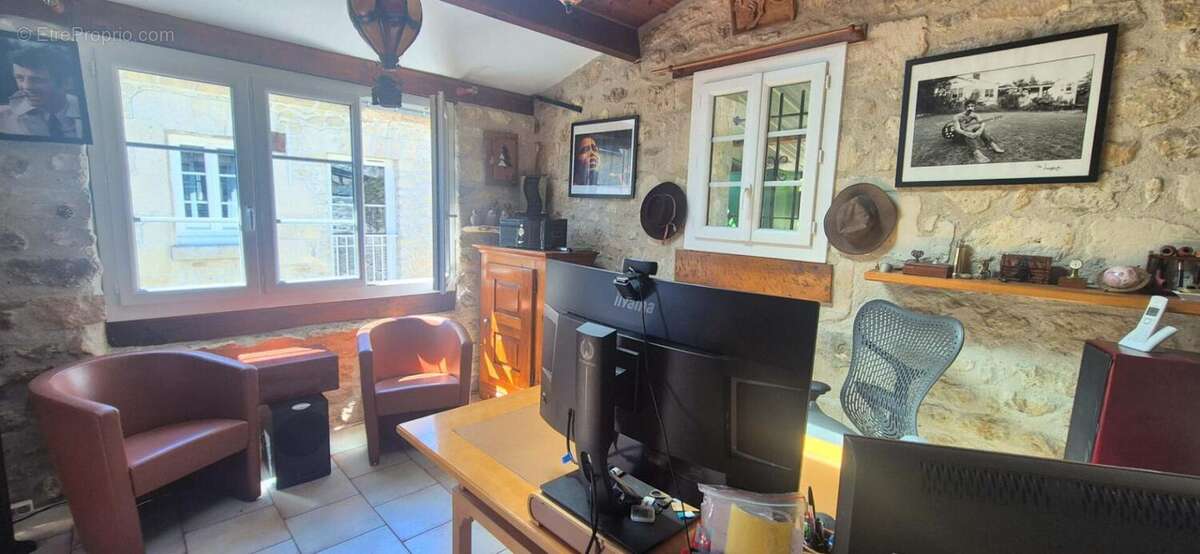 Maison de Village  Près de Crépy En Valois 6 pièce(s) 121 m2 - photo 10