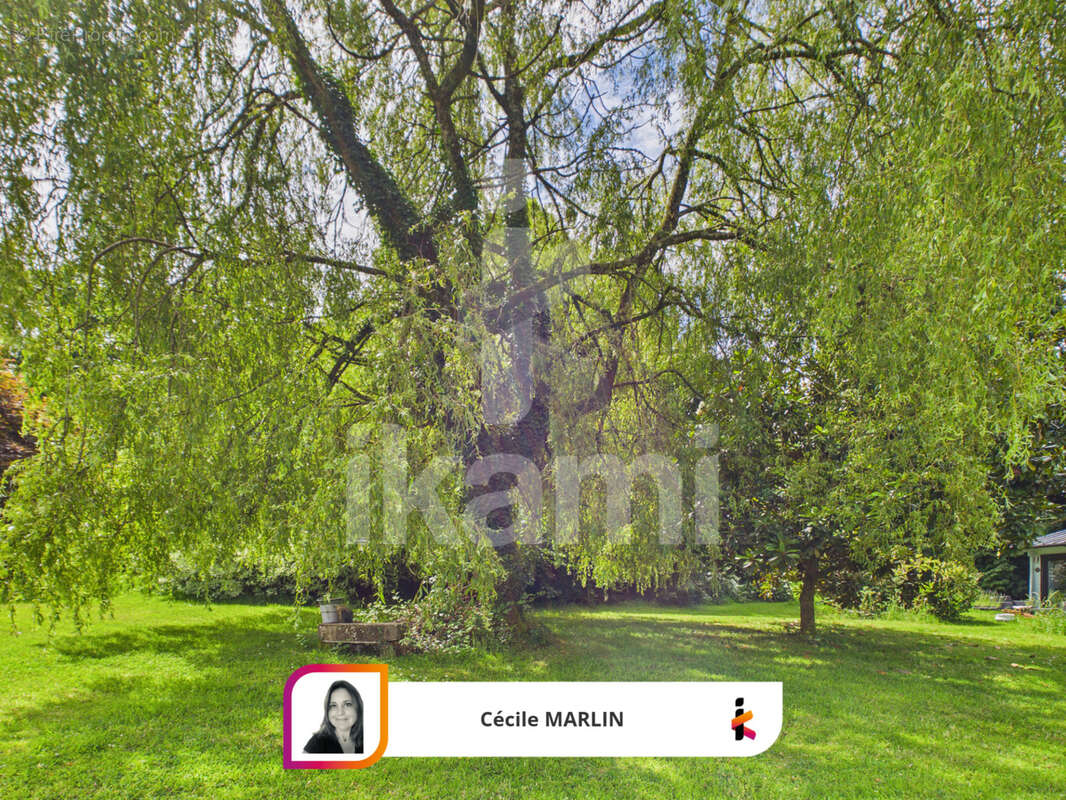 Maison de caractère avec maison indépendante, vue dominante et revenu locatif - photo 18