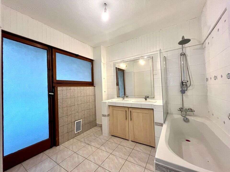 Appartement à ANNEMASSE