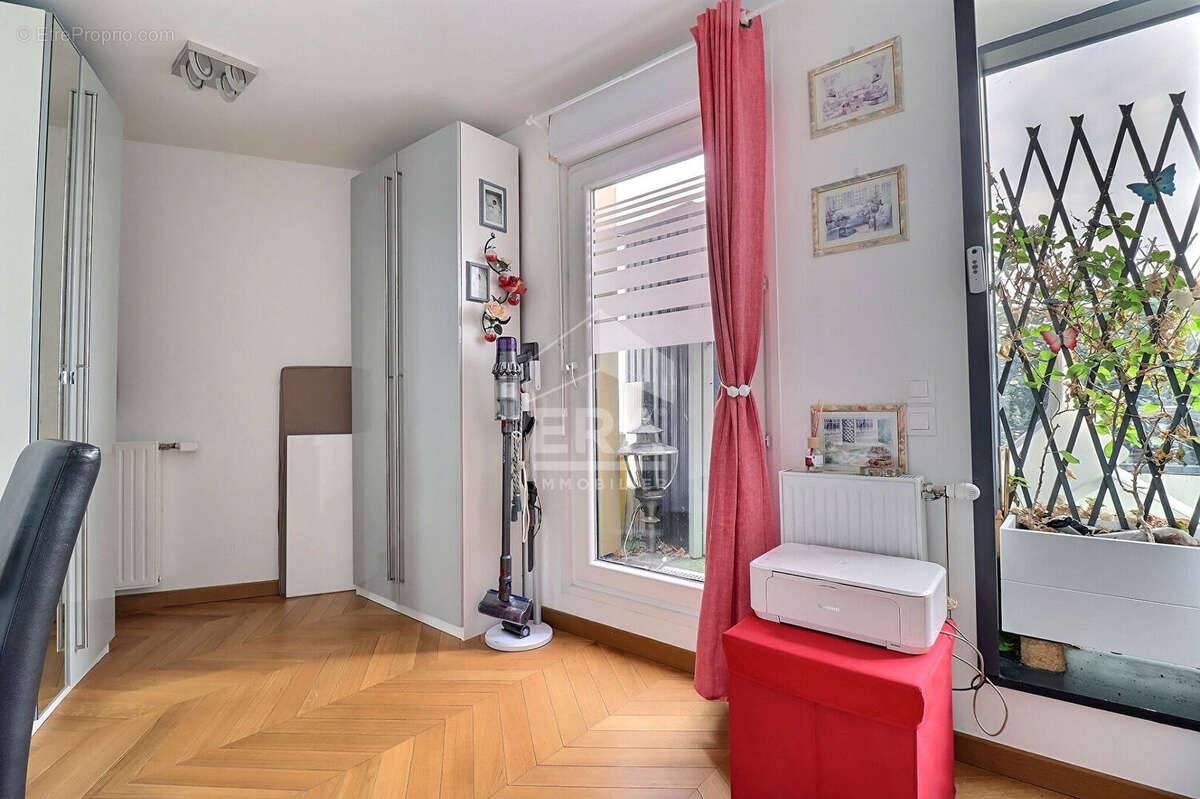 Appartement à COLOMBES