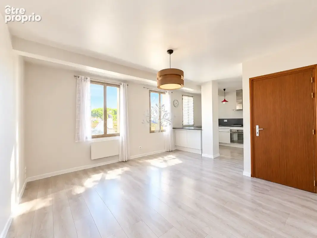 Appartement t2 - centre ville sanary sur mer - photo 1