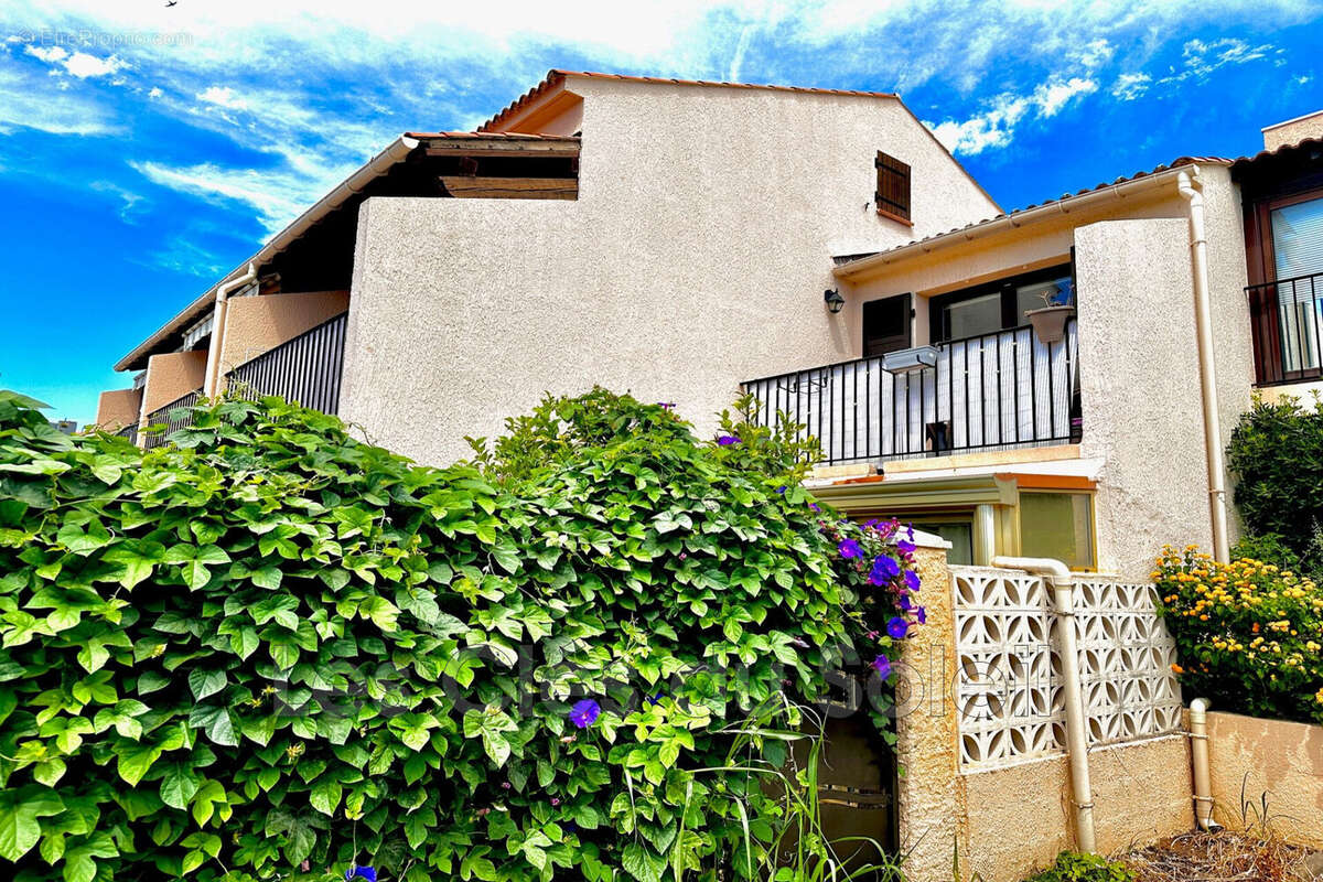 Appartement à LA LONDE-LES-MAURES