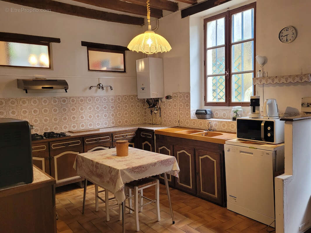 Maison à CHARBONNIERES