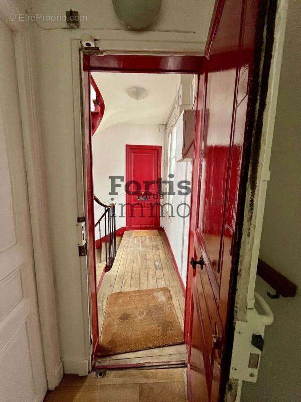 Appartement à PARIS-18E