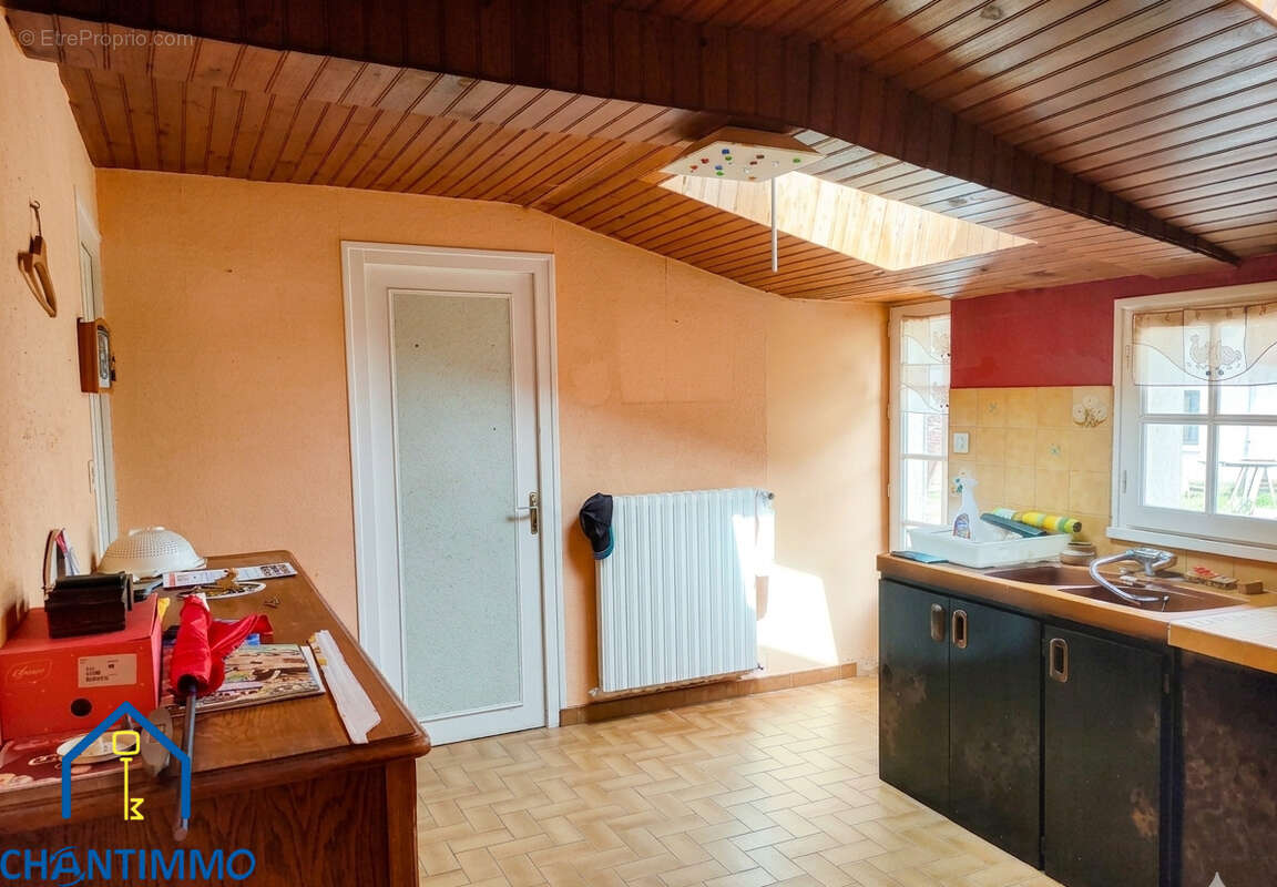 Maison à LA CAILLERE-SAINT-HILAIRE