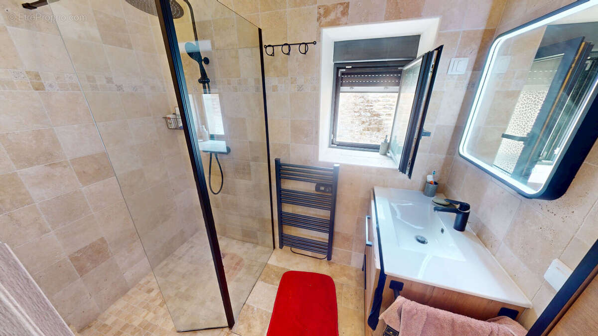 Maison à COURSEULLES-SUR-MER