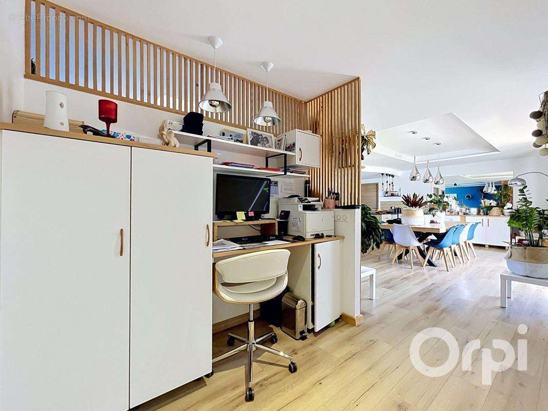 Villa 2 chambres avec piscine, dépendance, garage et atelier - photo 9