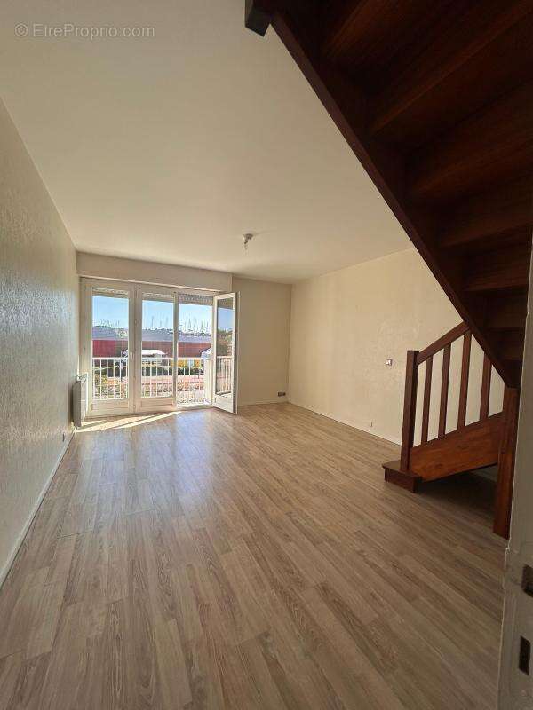 Appartement À Vendre - photo 3