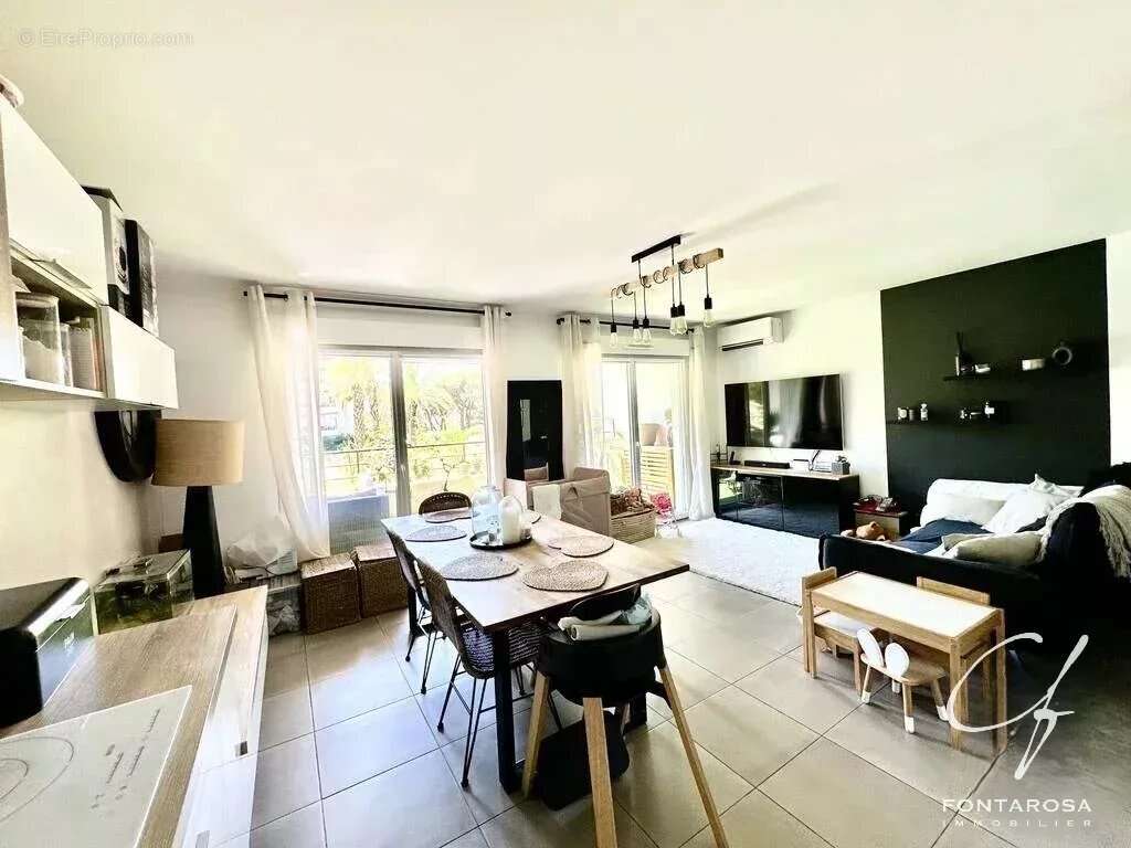 Appartement à FREJUS