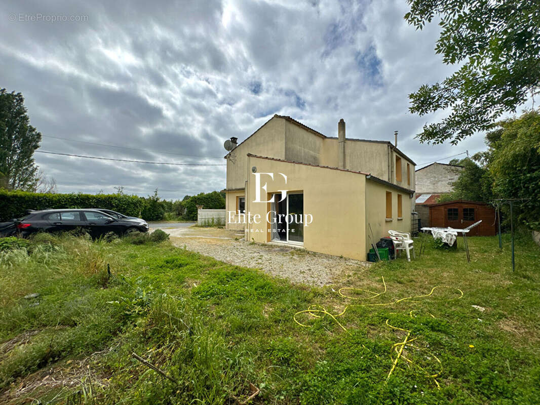 Maison à TONNAY-CHARENTE