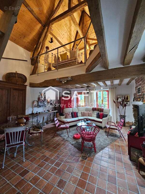 Maison 115 m² à Sens-Beaujeu  - photo 9