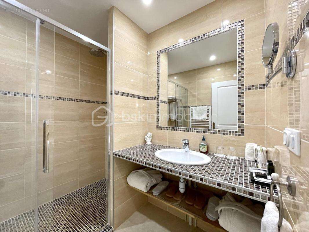 Domaine d’exception sur 2,4 hectares avec 3 habitations, piscine et étangs — 30 min Paris - photo 20