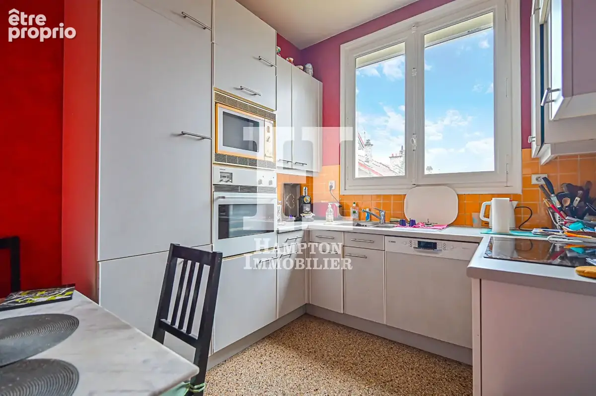 RER Nogent - Le Perreux / Rue Jean Baptiste Coignard. Maison 6 pièces de 148.80 m2 avec jardin - photo 7