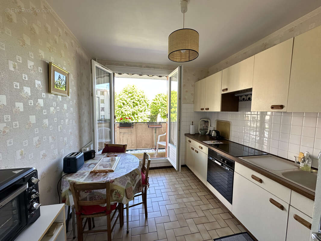 Appartement à BROU-SUR-CHANTEREINE