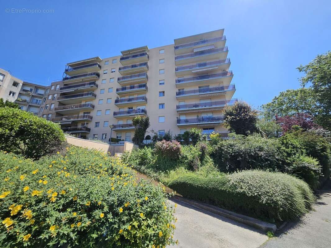 Appartement à MAISONS-ALFORT